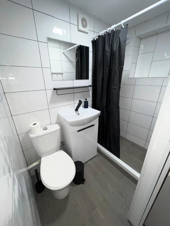 Newly Renovated 1 Bedroom Flat With Garden Pergola Ennis Dış mekan fotoğraf
